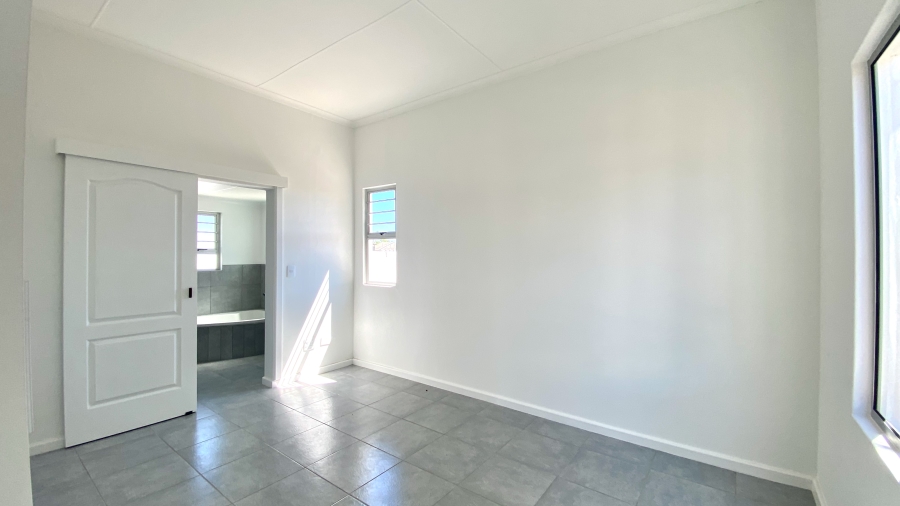 2 Bedroom Property for Sale in Velddrif Western Cape